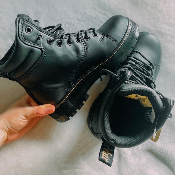 brand new doc martens - Picture 3 of 8